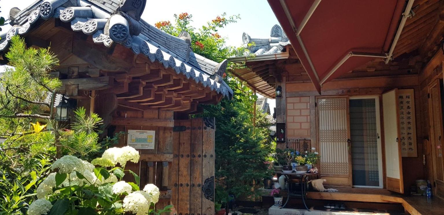 Starlight Rest Area Hotel Jeonju Exterior photo